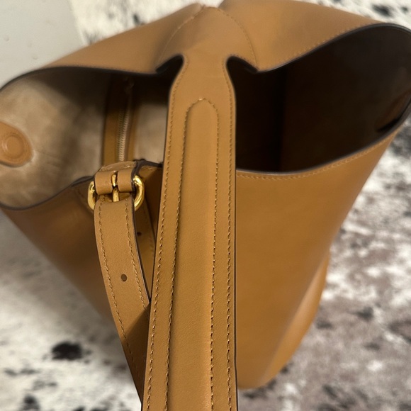 POLO ID CALFSKIN LARGE Shoulder Bag - Picture 11 of 13